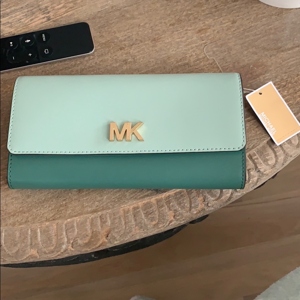 SOLD! Michael Kors Wallet